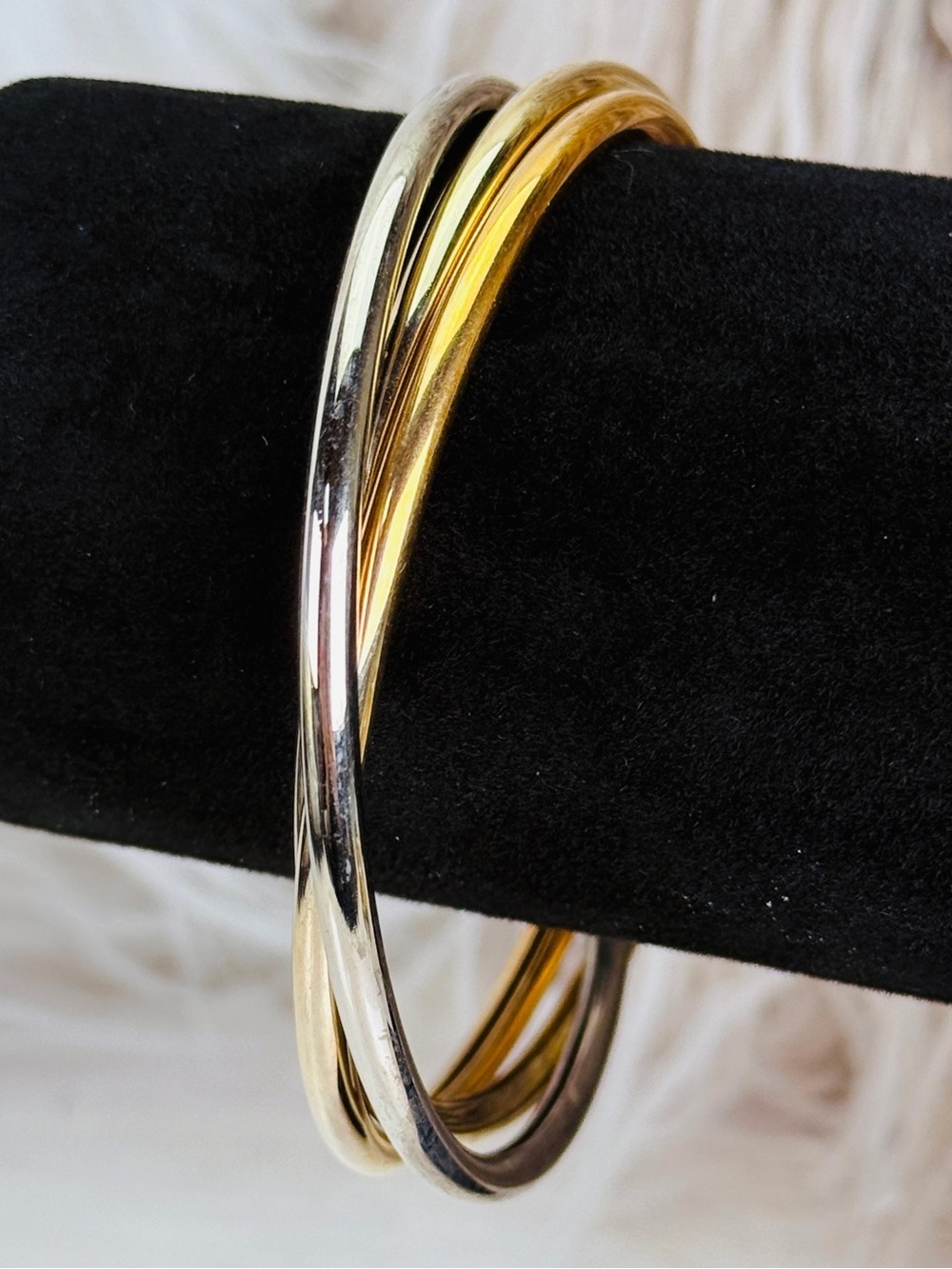 Pretty multicolor attached set of bangle bracelets